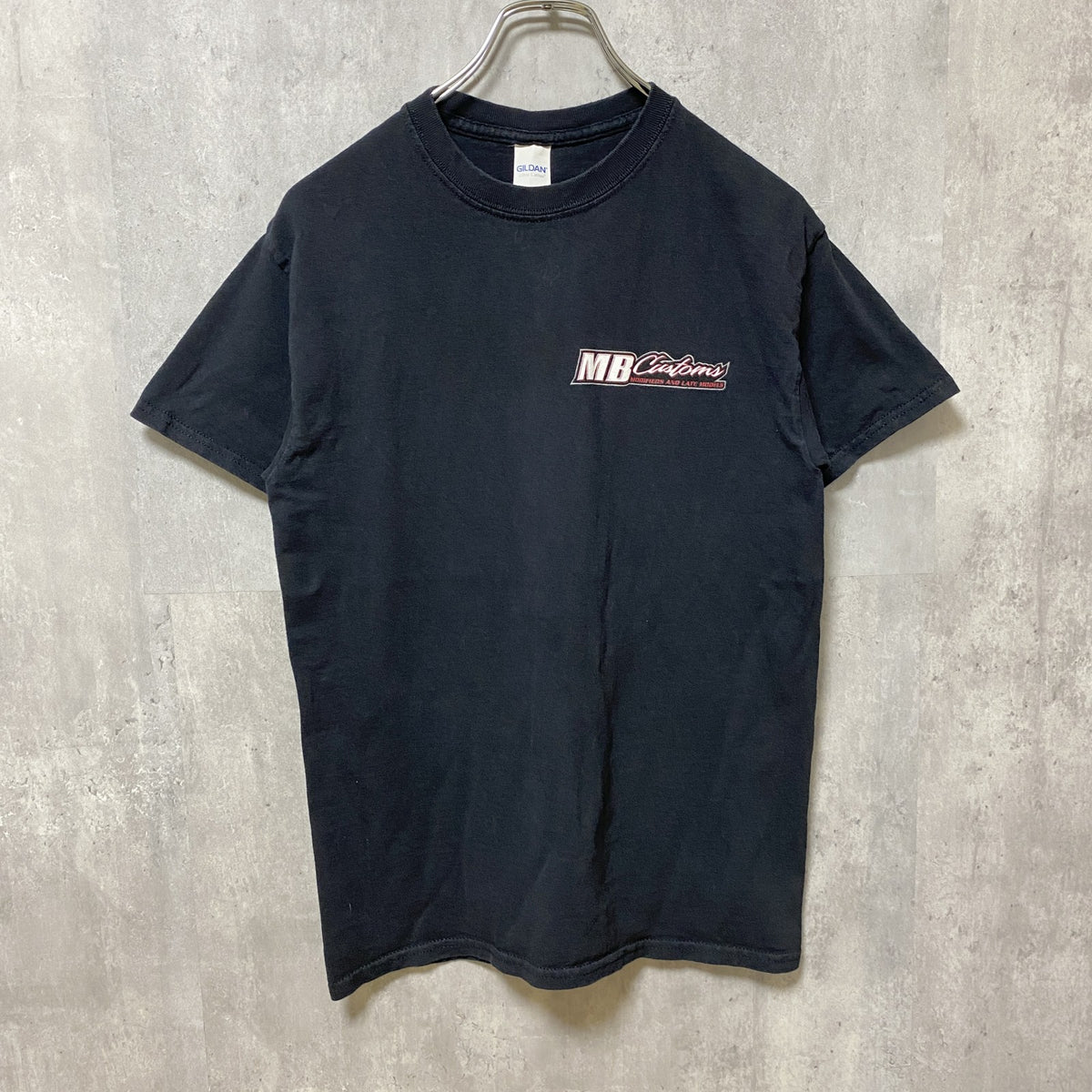 GILDAN　ギルダン　半袖プリントTシャツ　企業ロゴ　レーシングカー　両面プリント　クルーネック　黒　ブラック　Sサイズ　古着