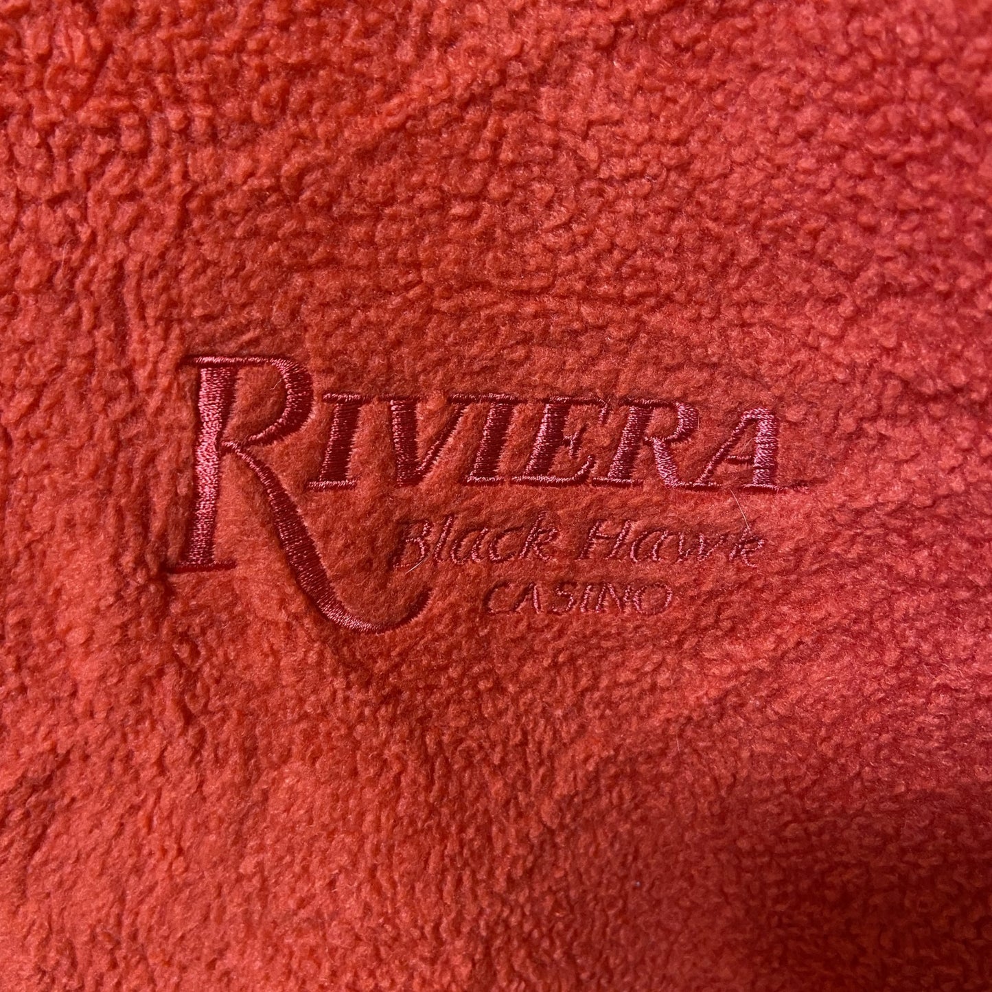 古着 used　CH　長袖ジップアップフリース　ブルゾン　ワンポイント刺繍　RIVIELRA　赤　レッド　秋冬服　Mサイズ