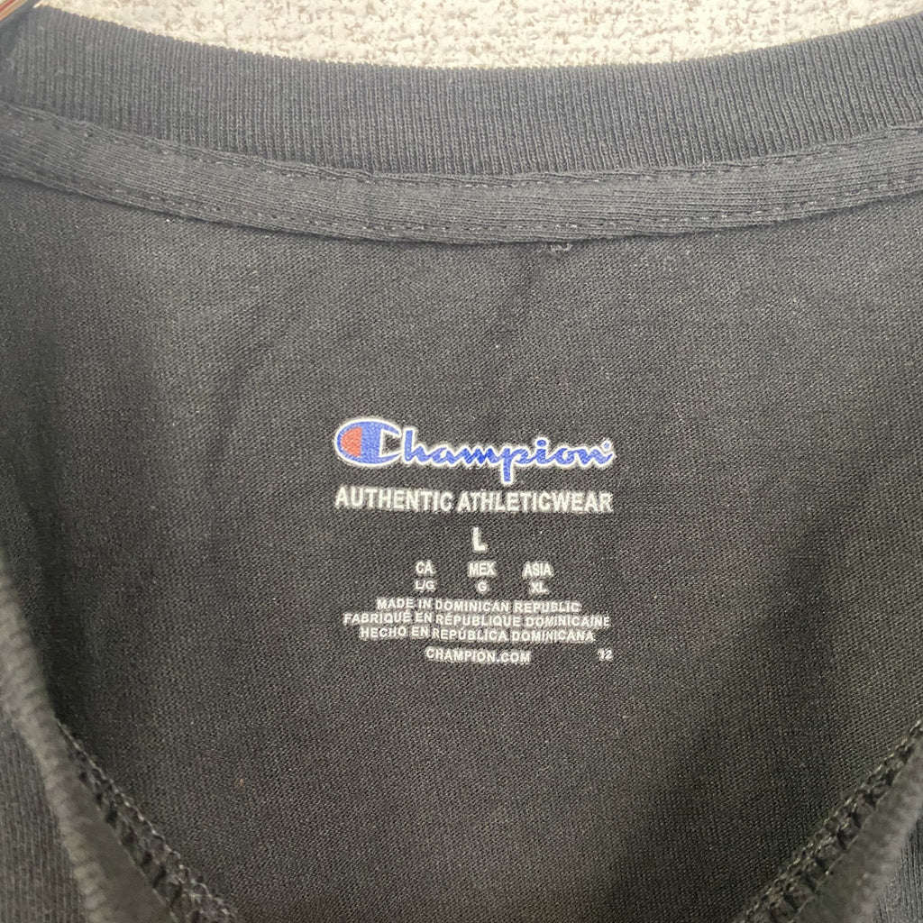 Champion　チャンピオン　半袖ワンポイントプリントTシャツ　SHSM TITANS　黒　ブラック　春夏服　Lサイズ　古着