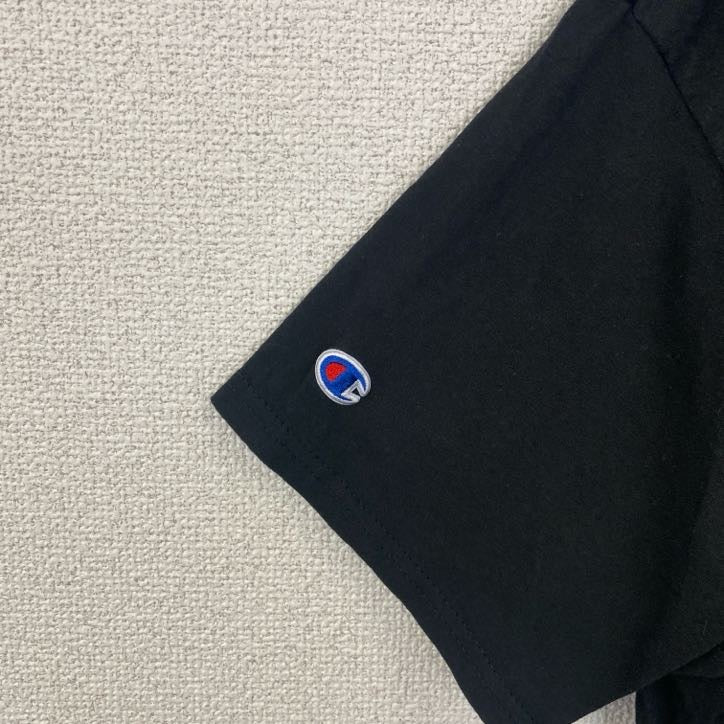 Champion　チャンピオン　半袖ワンポイントプリントTシャツ　SHSM TITANS　黒　ブラック　春夏服　Lサイズ　古着