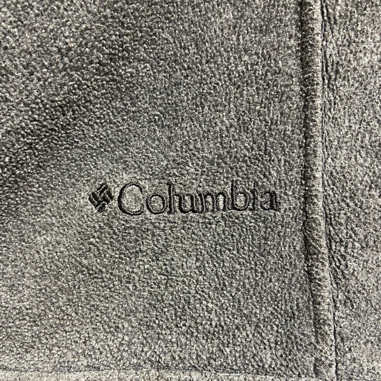 古着 used　Columbia　コロンビア　長袖ジップアップフリースジャケット　ブルゾン　ワンポイント刺繡　グレー　Sサイズ