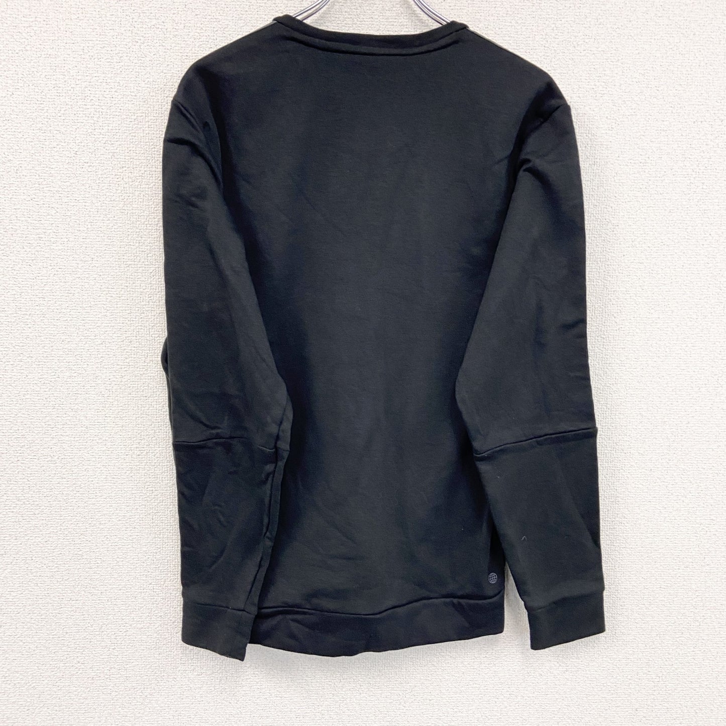 adidas　アディダス　スウェット/トレーナー　パフォーマンスロゴ　黒　ブラック