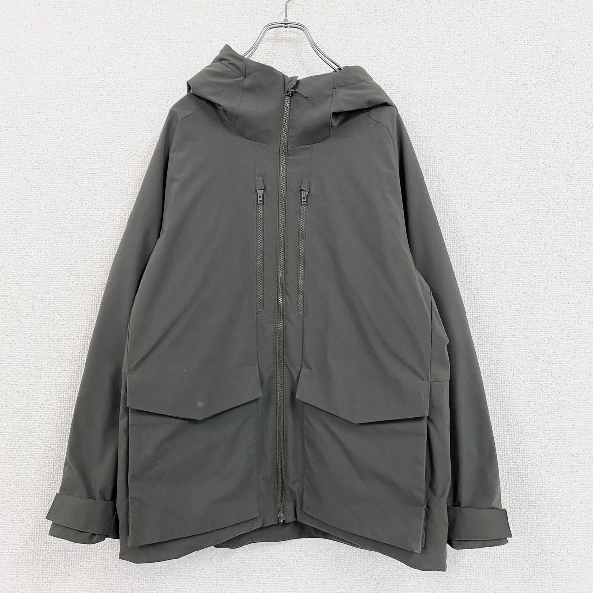 UNIQLO　ユニクロ　ハイブリッドダウンパーカ 3Dカット　ダウン90%　カーキ　Lサイズ　古着