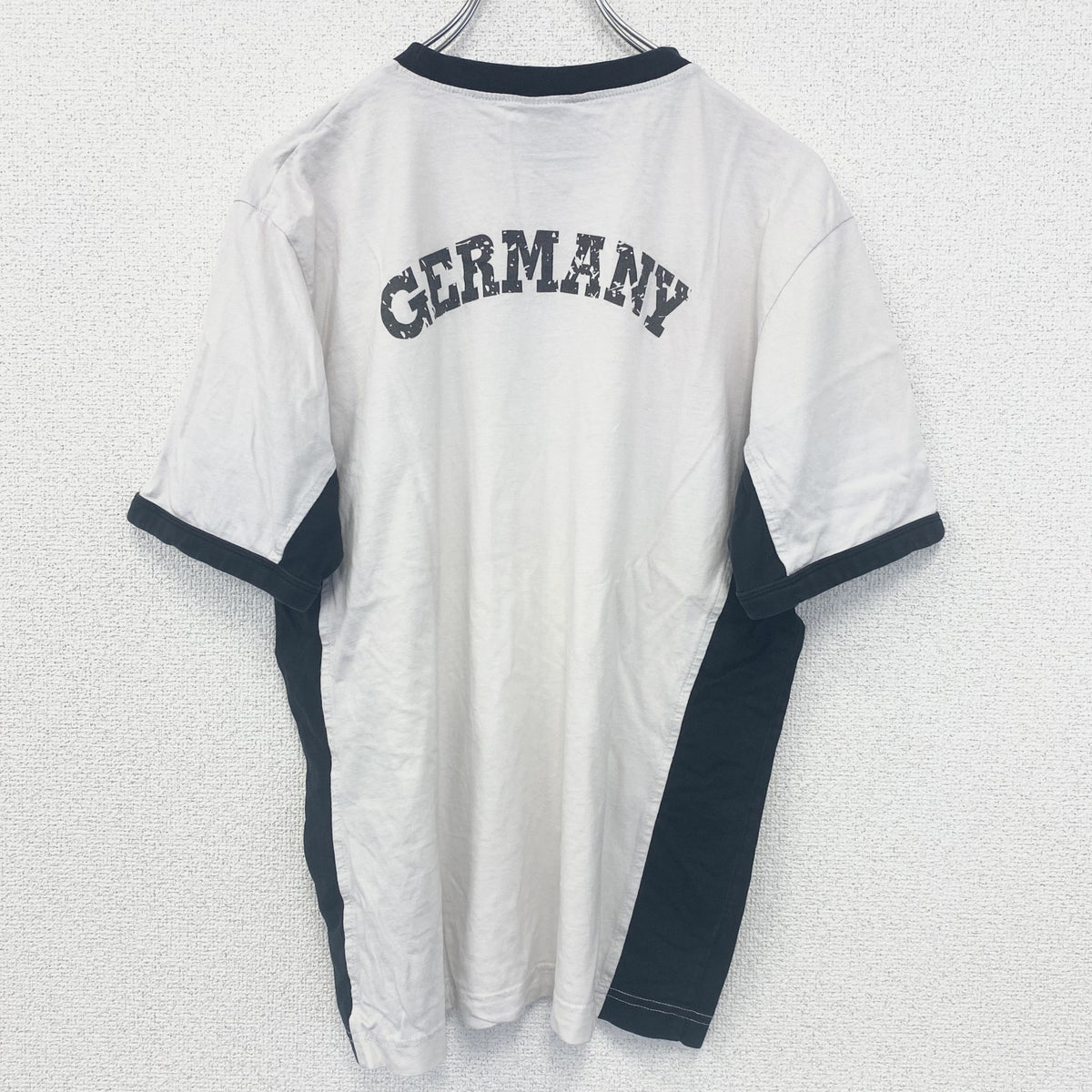 半袖プリントリンガーTシャツ　サッカー　2006　ドイツ　白　ホワイト　黒　ブラック　Mサイズ　古着