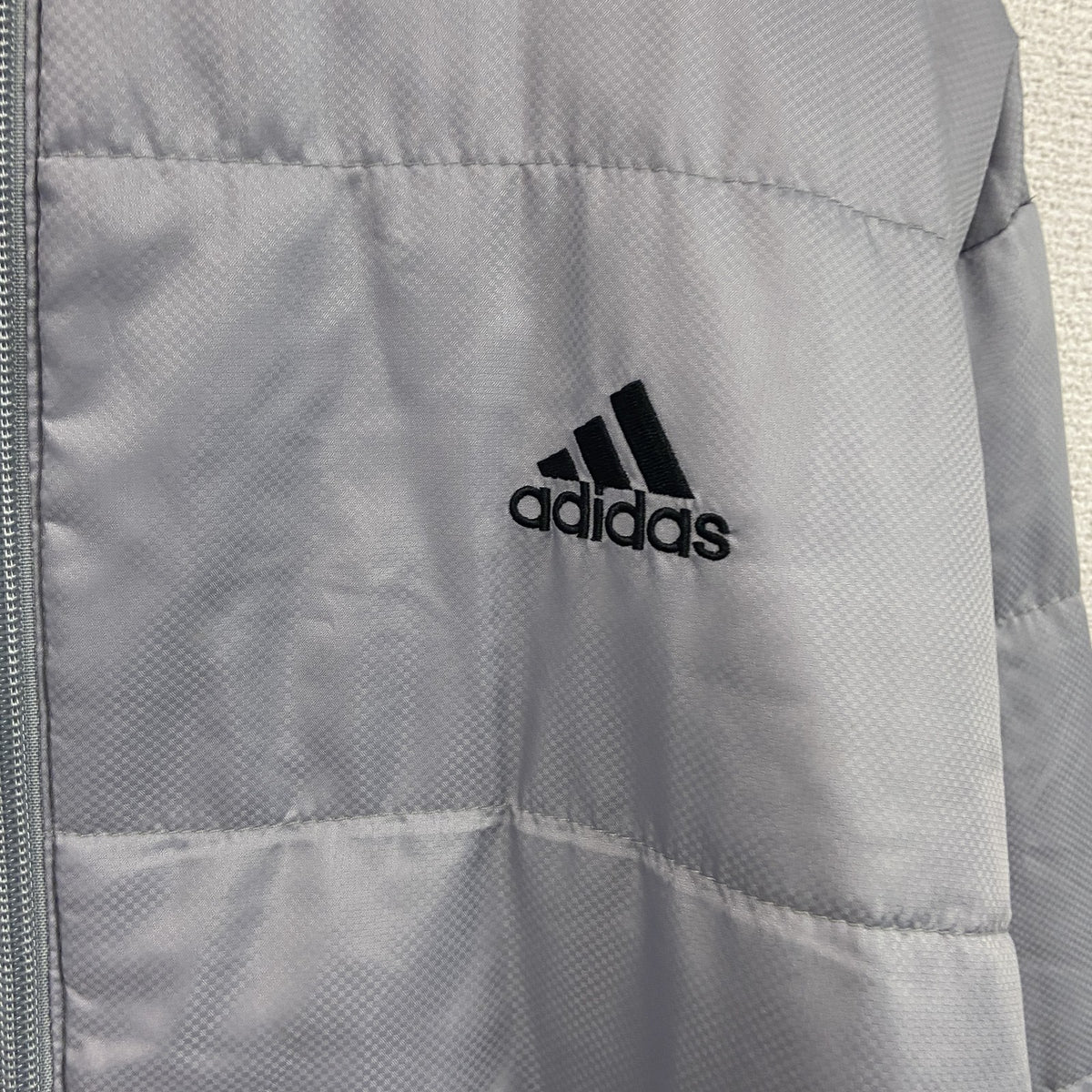 00s　adidas　アディダス　フルジップ中綿ジャケット　灰色　グレー　Mサイズ ダウン ダウンアウター メンズ 古着
