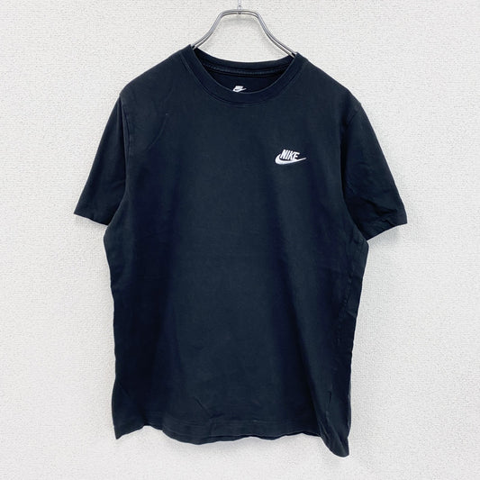 NIKE　ナイキ　半袖Tシャツ　ワンポイント刺繍ロゴ　黒　ブラック　Mサイズ