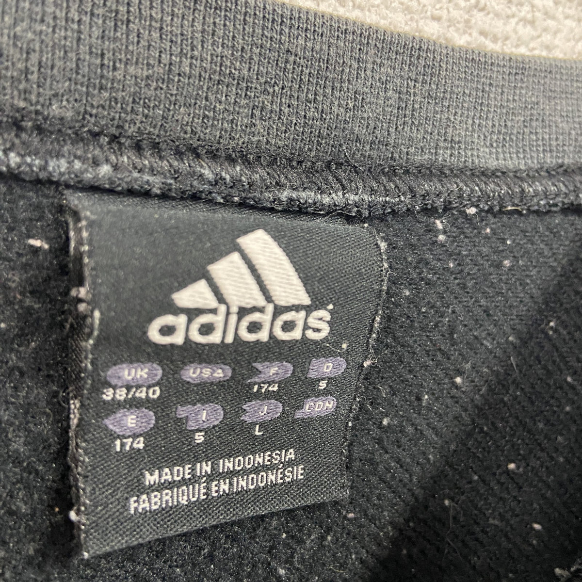 00s　adidas　アディダス　スウェット/トレーナー　フロントロゴ　黒　ブラック　Lサイズ スウェットトップス メンズ コットン 古着