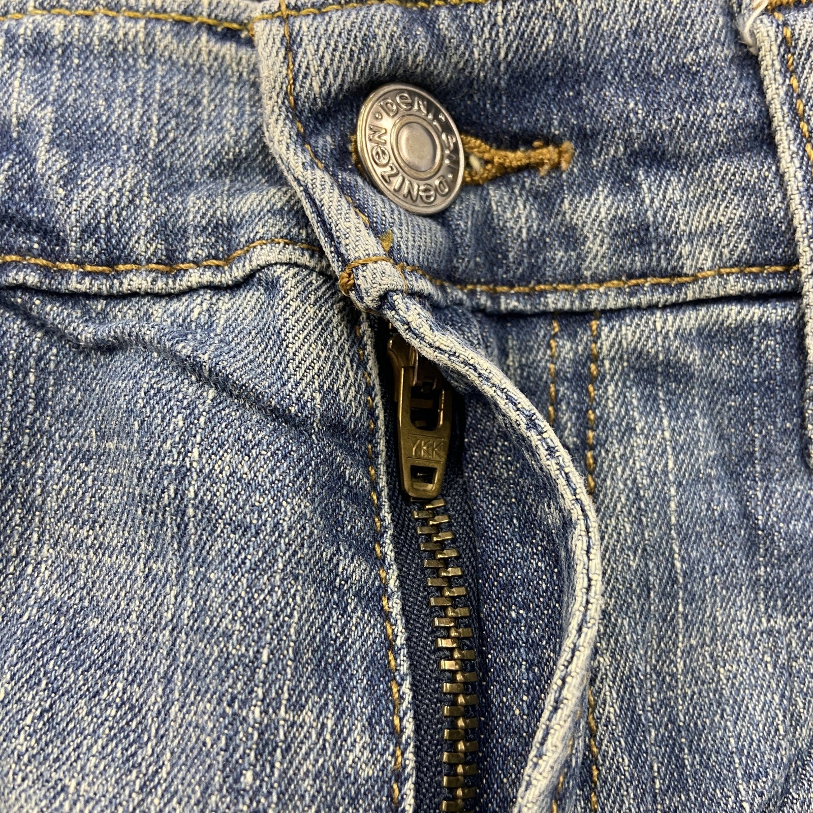 Levi’s　リーバイス　DENIZEN　デニムパンツ/ジーンズ　縦落ち　鬼ヒゲ　ジップフライ　インディゴ　W33サイズ　古着