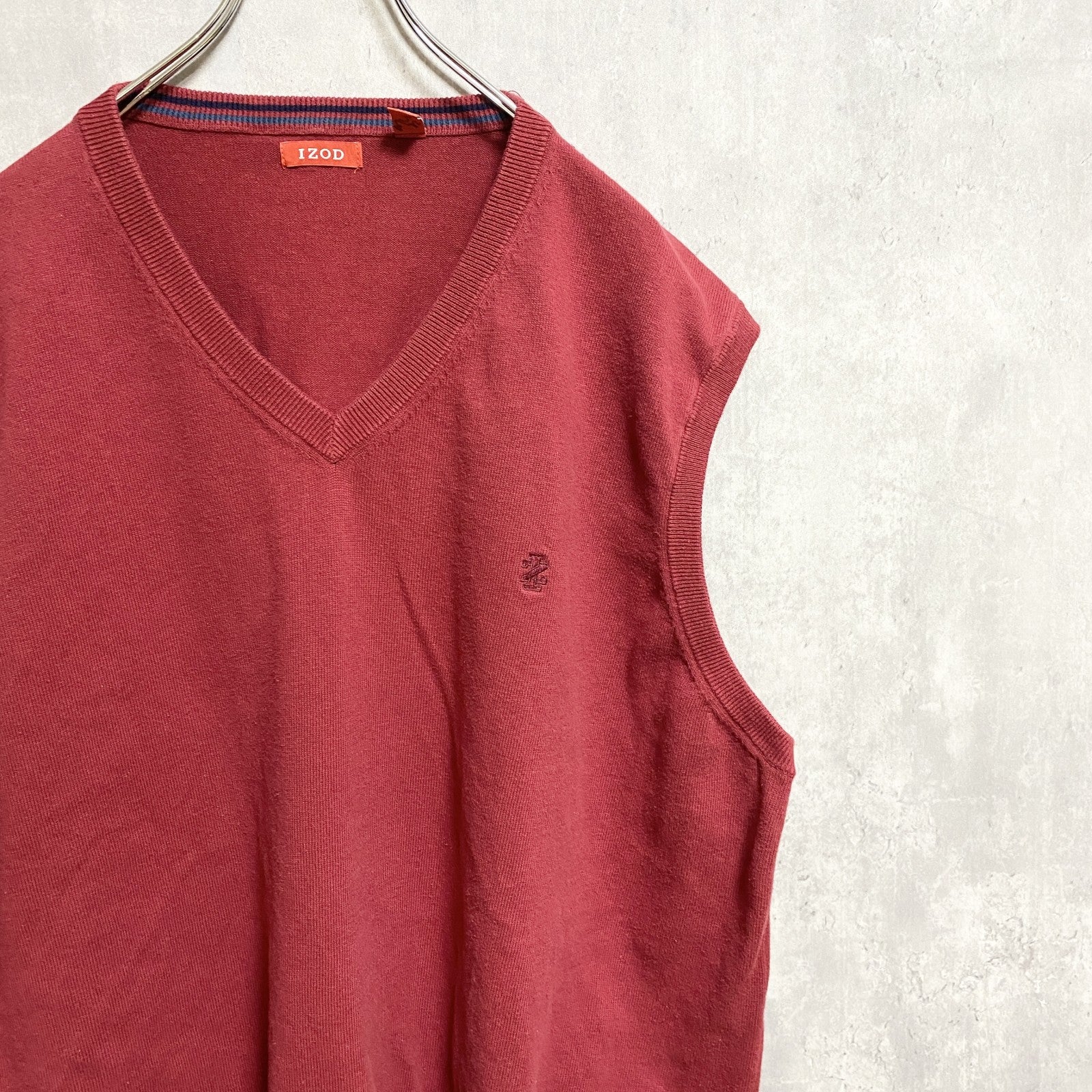IZOD　アイゾッド　ニットベスト/セーター　刺繍ロゴ　ワンポイント　赤　レッド　XXLサイズ　古着