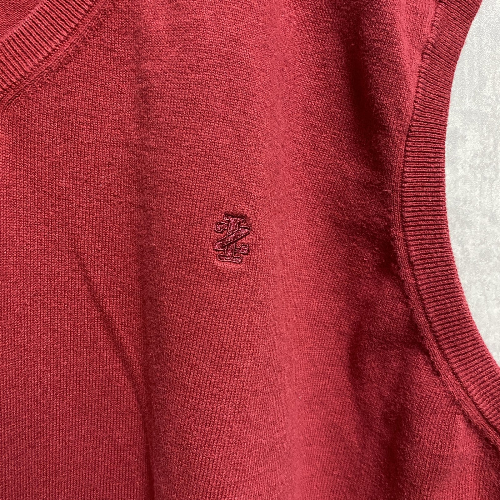 IZOD　アイゾッド　ニットベスト/セーター　刺繍ロゴ　ワンポイント　赤　レッド　XXLサイズ　古着