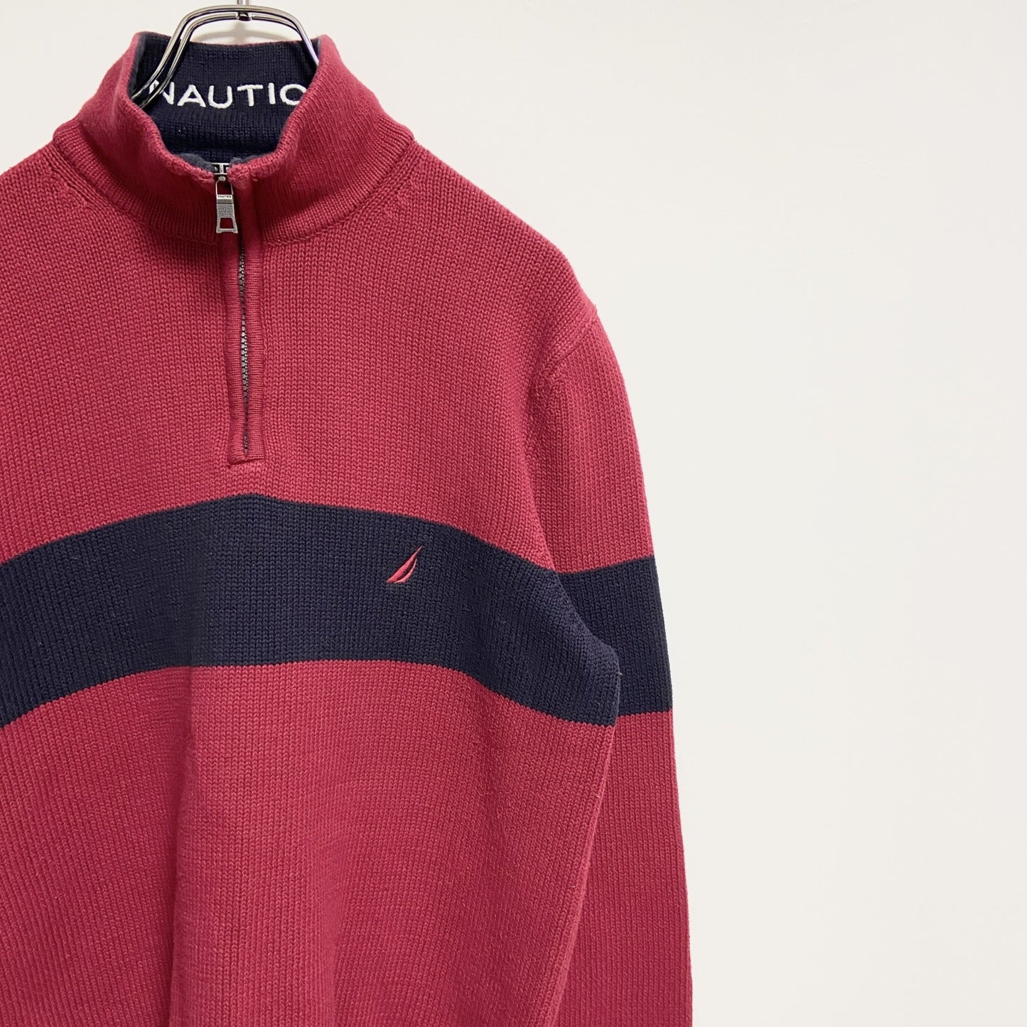 古着 used　NAUTICA　ノーティカ　長袖ハーフジップニット　セーター　ワンポイント刺繡　赤　レッド　秋冬服　Mサイズ