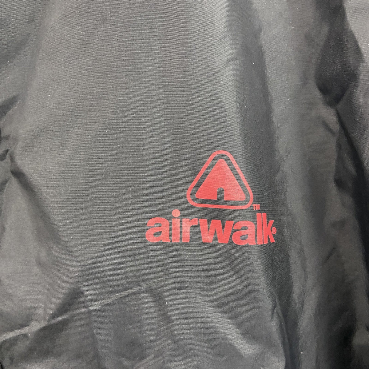 90s　AIRWALK　エアウォーク　コーチジャケット　フルボタンナイロンジャケット　黒　ブラック　Mサイズ　　ヴィンテージ　古着