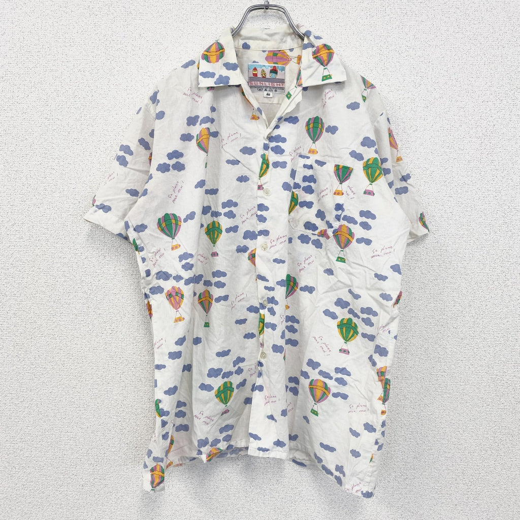 半袖プリント総柄シャツ　開襟　レトロデザイン　個性的　アロハ　気球柄　バルーン　白　ホワイト　古着