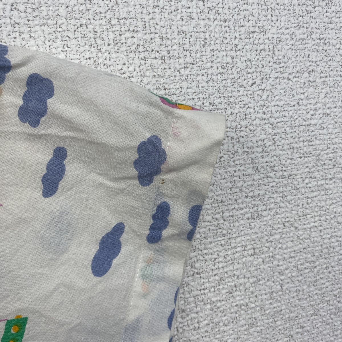 半袖プリント総柄シャツ　開襟　レトロデザイン　個性的　アロハ　気球柄　バルーン　白　ホワイト　古着