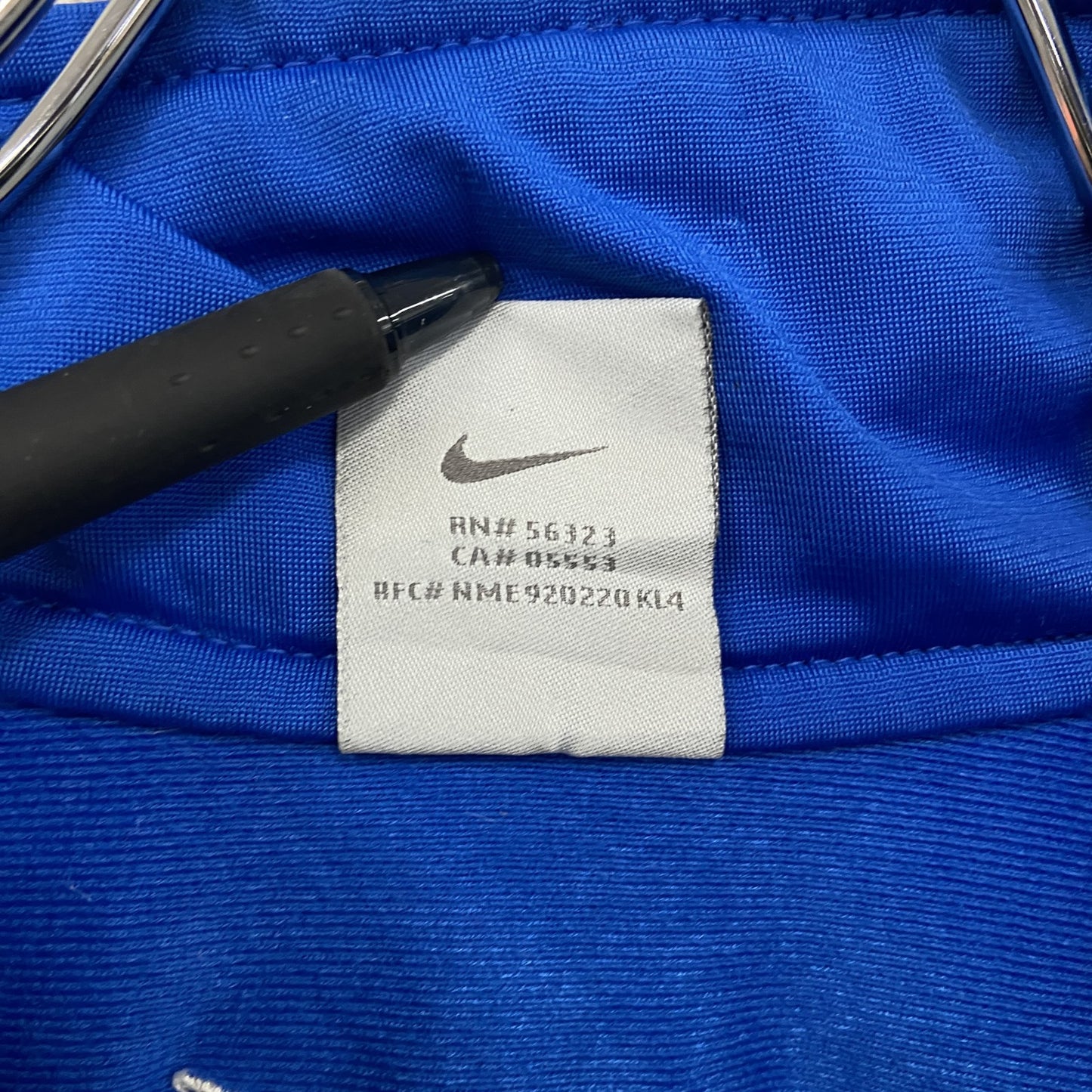 00s　NIKE　ナイキ　トラックジャケット/ジャージ　ヴィンテージ　刺繍ロゴ　スウッシュロゴ　青　ブルー　Mサイズ