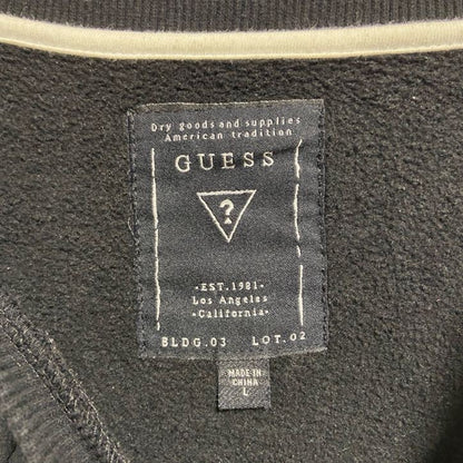 古着 used　GUESS　ゲス　長袖クルーネックプリントスウェット　トレーナー　黒　白　バイカラー　秋冬服　Lサイズ