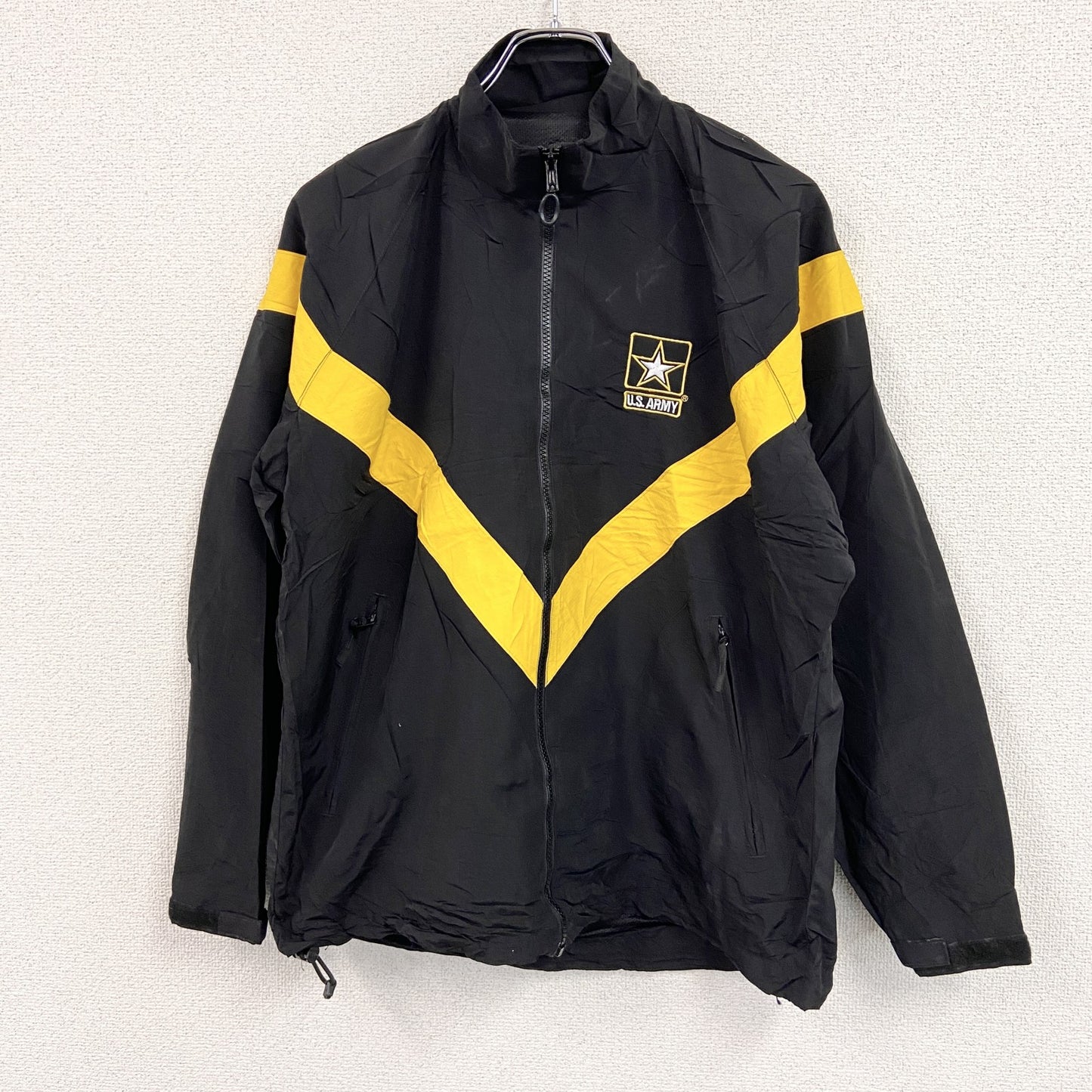 U.S.ARMY　トレーニングジャケット　ナイロンジャケット　ミリタリー　米軍　黒　ブラック　Mサイズ