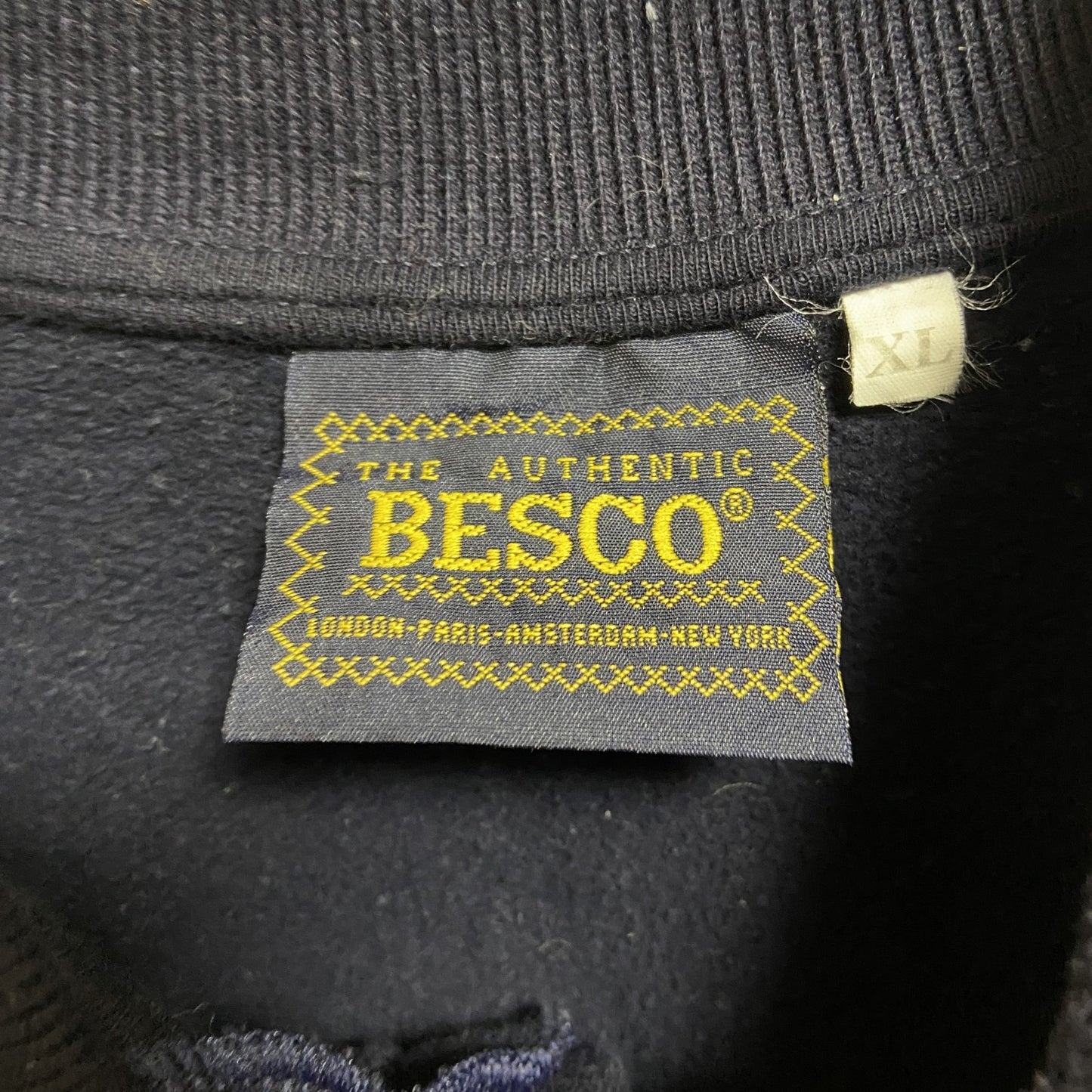 古着 used　BESCO　長袖ロゴプリントポロシャツ　ネイビー　秋冬服　メンズ　レディース　ビッグシルエット　XLサイズ