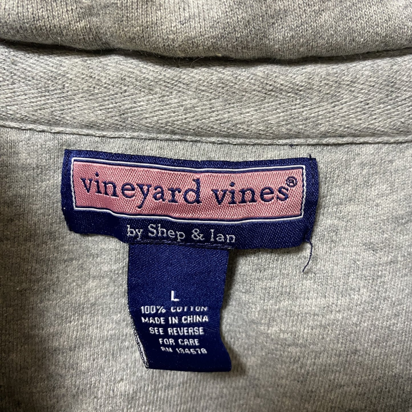 古着 used　vineyard vines　ヴィ二ヤードヴァインズ　長袖ハーフジップスウェット　トレーナー　ロゴタグ　Lサイズ