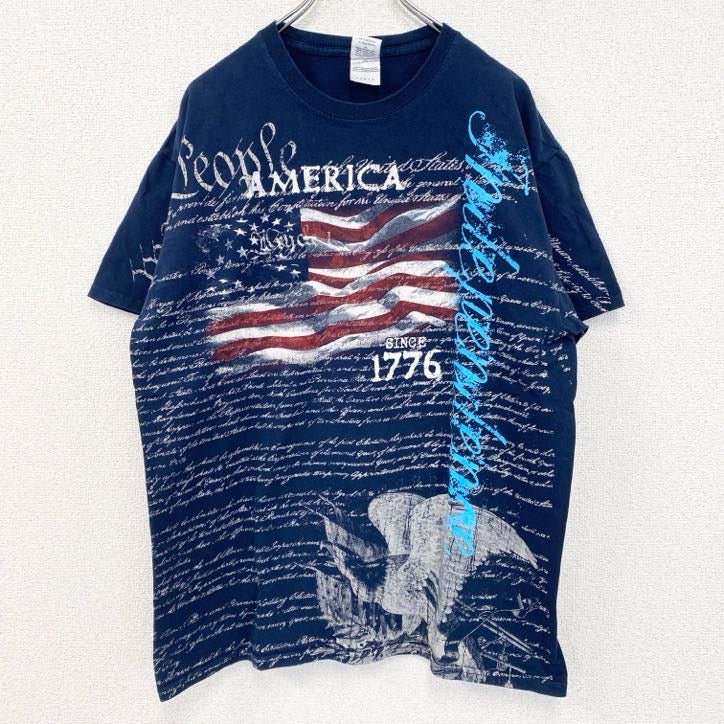 GILDAN　半袖ロゴプリントＴシャツ　英字　筆記体　アメリカ国旗　鷲　レトロデザイン　クルーネック　Lサイズ　古着