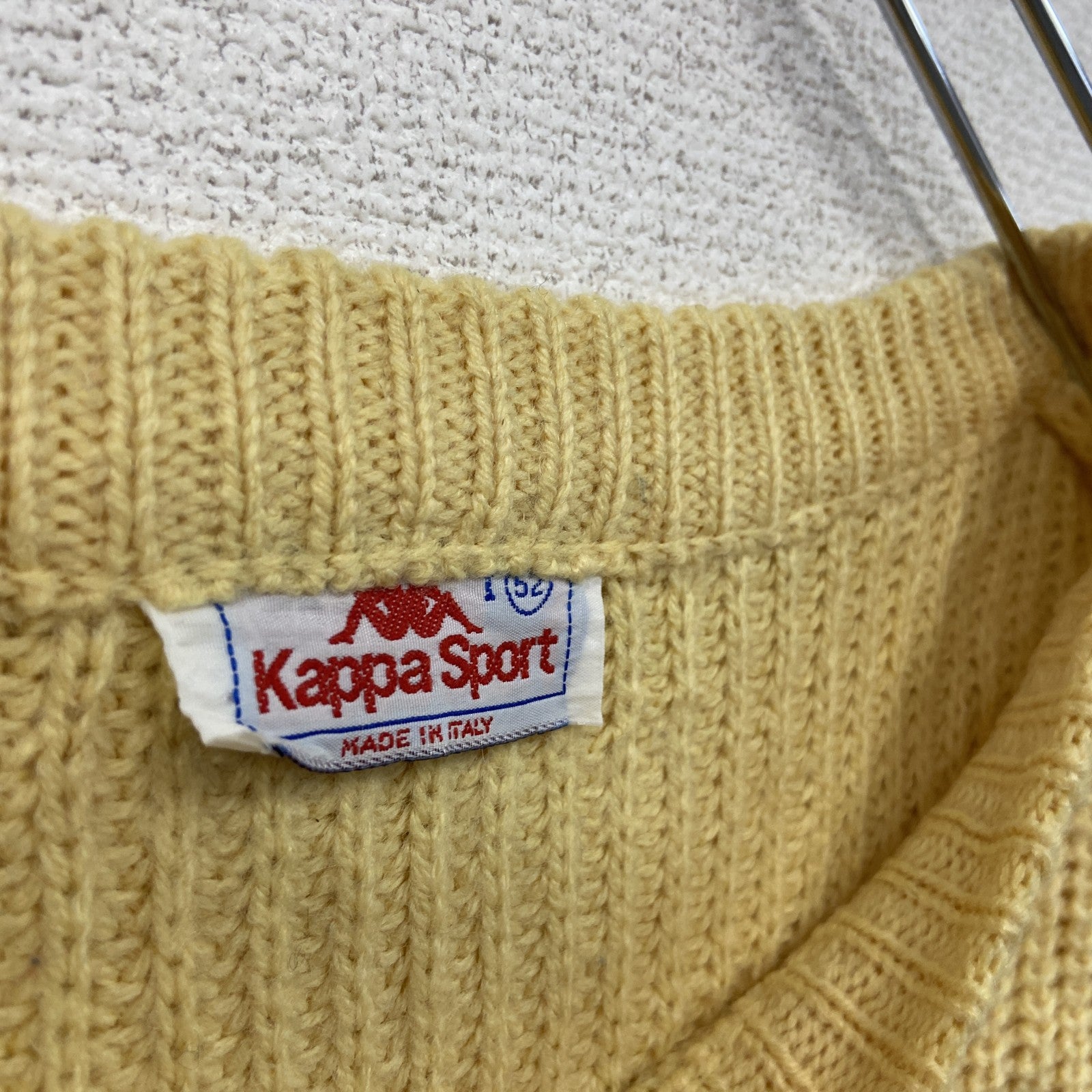 80s　kappa Sport　カッパ　ニットセーター　ユーロ　刺繍ロゴ　ヴィンテージ　黄色　イエロー　Lサイズ　古着