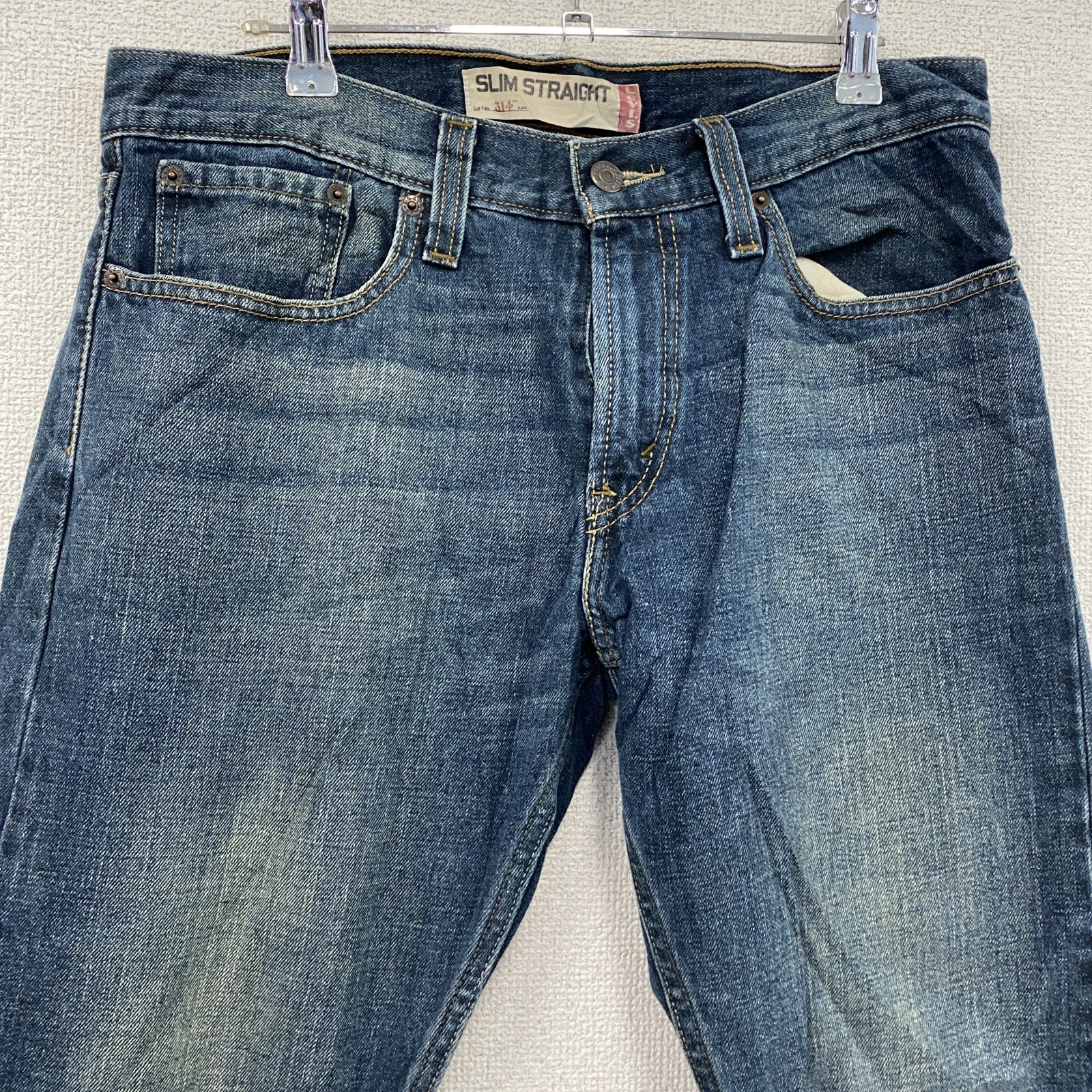 Levi’ｓ　リーバイス　SIGNATURE　デニムパンツ/ジーンズ　縦落ち　ジップフライ　インディゴ　W32サイズ　古着