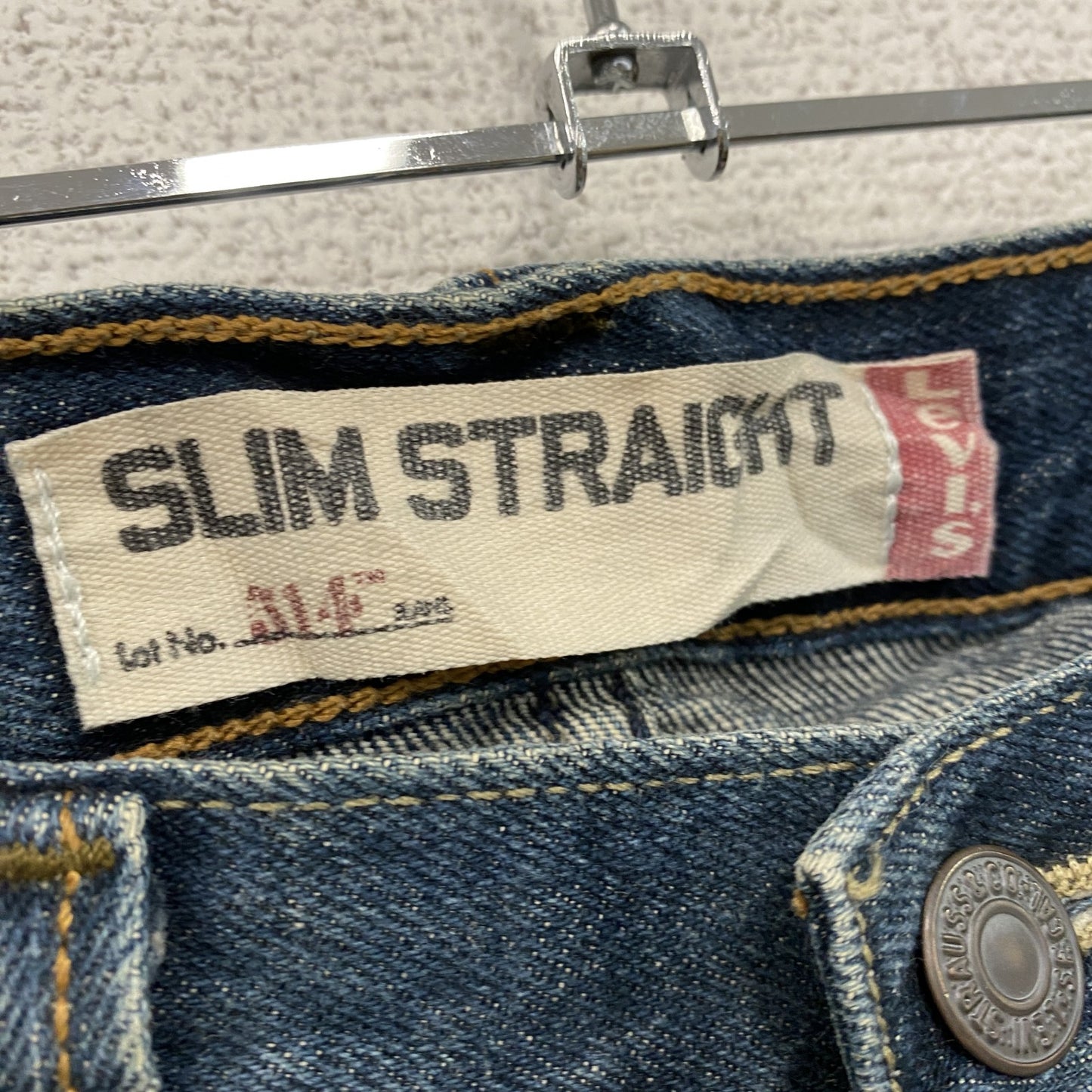 Levi’ｓ　リーバイス　SIGNATURE　デニムパンツ/ジーンズ　縦落ち　ジップフライ　インディゴ　W32サイズ