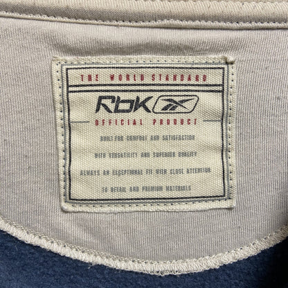 古着 used　Reebok　リーボック　長袖クルーネックスウェット　トレーナー　ワンポイント刺繡　青　ブルー　秋冬服　Lサイズ