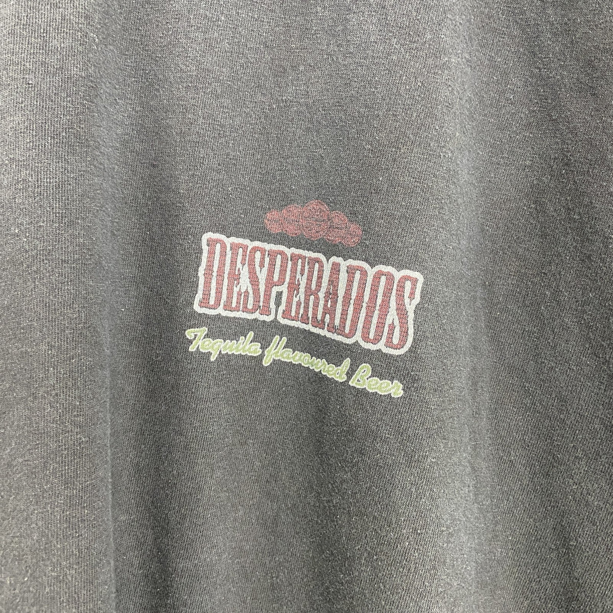 半袖プリントTシャツ　Vネック　バックプリント　レトロデザイン　DESPERADOS　黒　ブラック　　古着