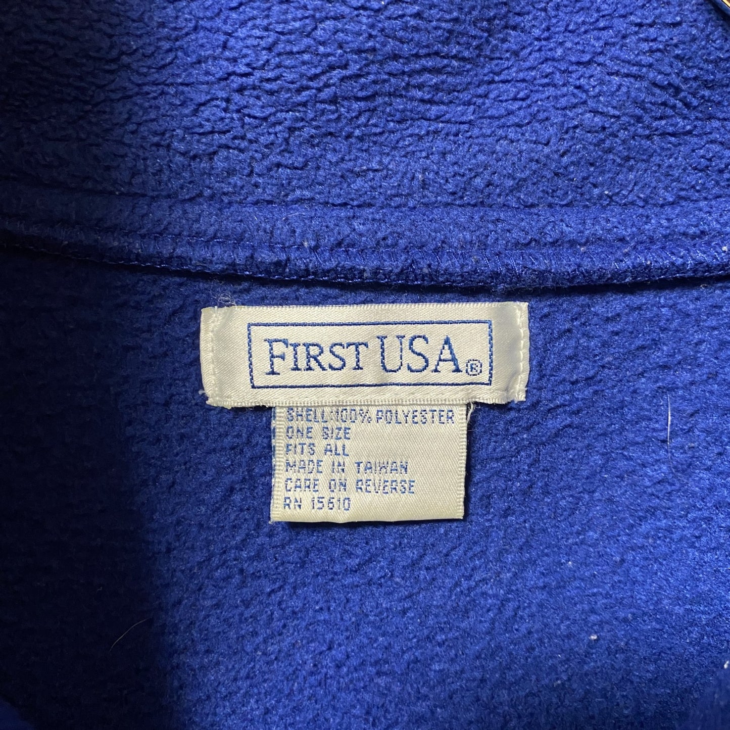 古着 used　FIRST USA　長袖フリース　プルオーバー　ハイネック　青　ブルー　ワンポイント　ビックシルエット　XLサイズ