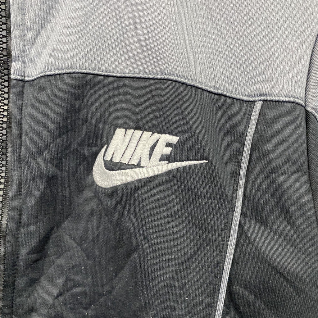 NIKE　ナイキ　トラックジャケット/ジャージ　スウッシュ　黒　ブラック　グレー　灰色　Sサイズ　古着