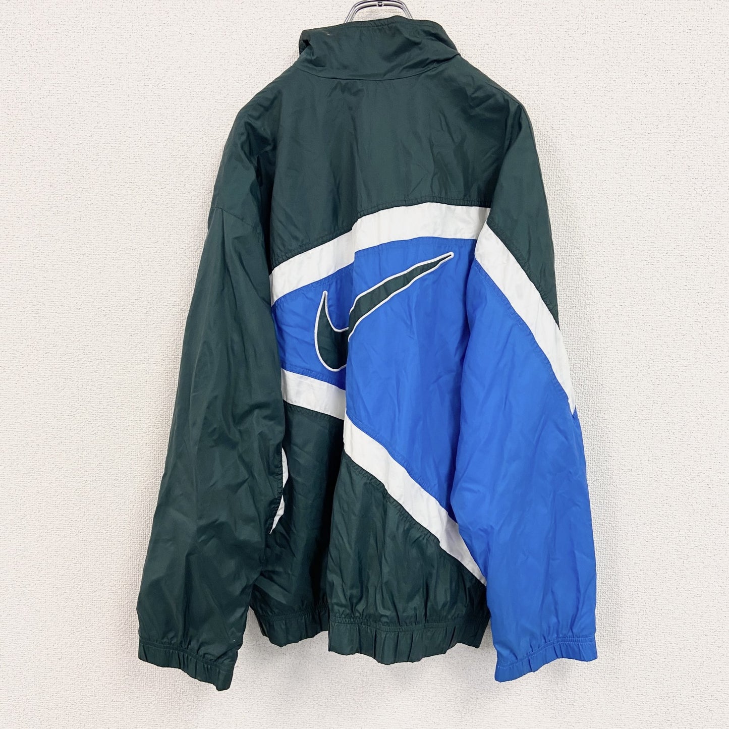 NIKE　ナイキ　フルジップナイロンジャケット　マルチカラー　Lサイズ