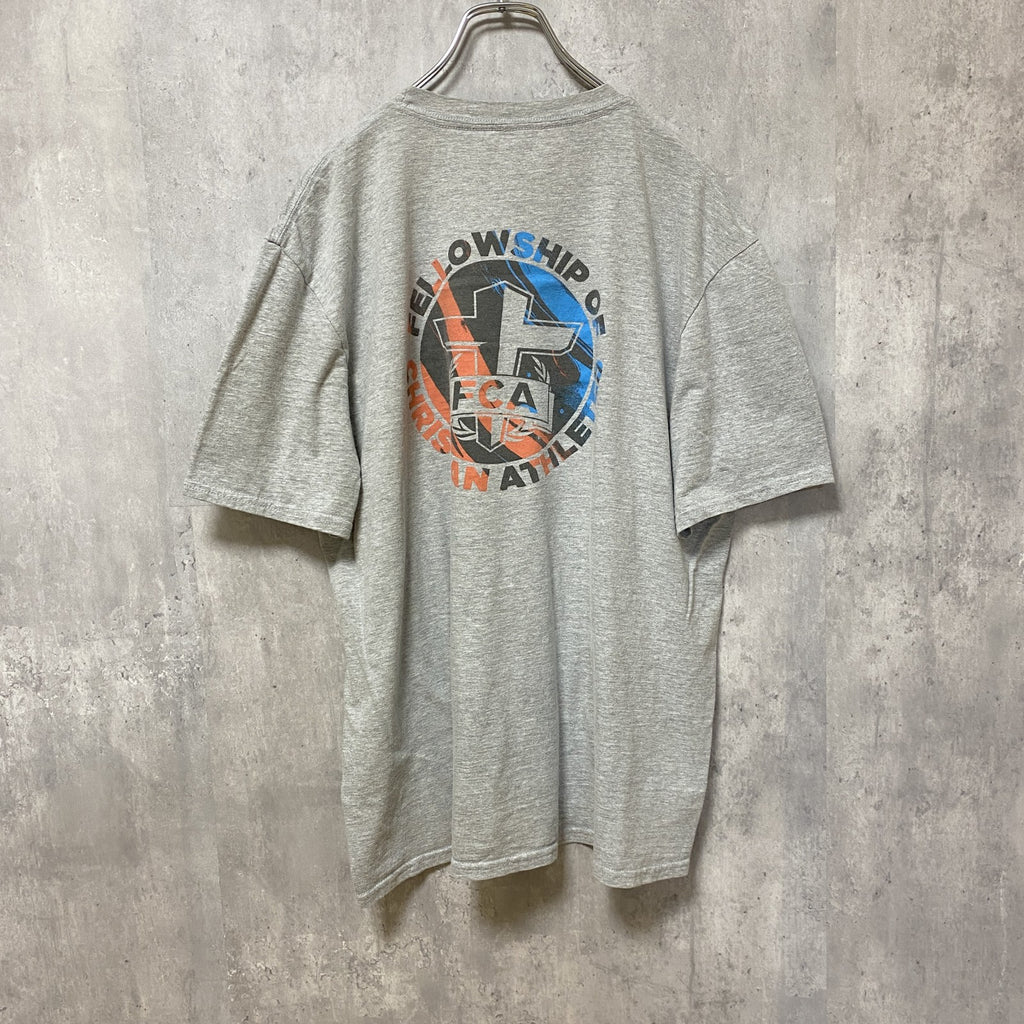 半袖プリントTシャツ　3連プリント　十字架　両面プリント　FCA　デカロゴ　クルーネック　灰色　グレー　古着