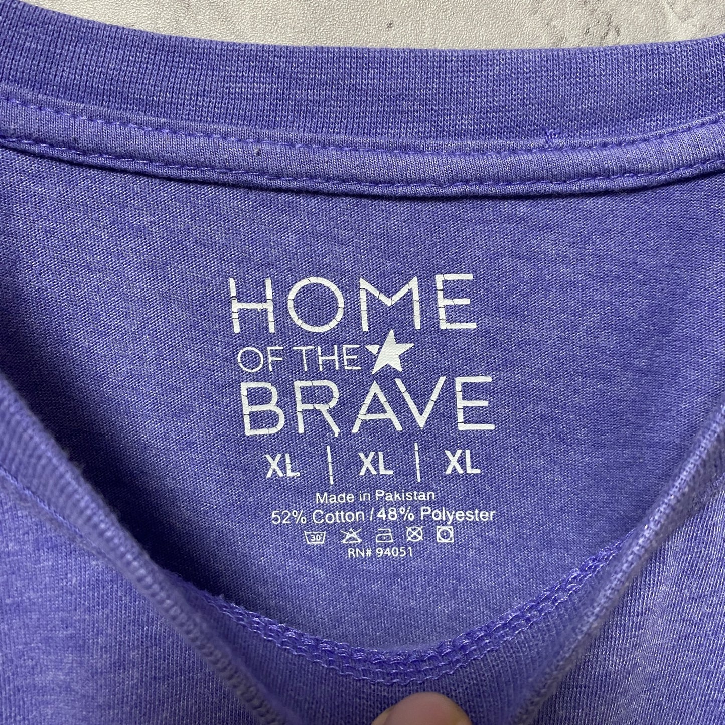 古着 used　HOME OF THE BRAVE　半袖プリントTシャツ　薄紫　ビッグシルエット　オーバーサイズ　XLサイズ