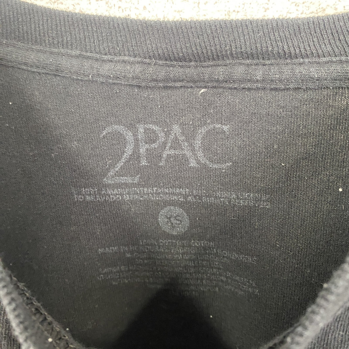 2PAC　ツーパック　半袖バンドプリントTシャツ　ラップ　黒　ブラック　レトロデザイン　クルーネック　XSサイズ　古着