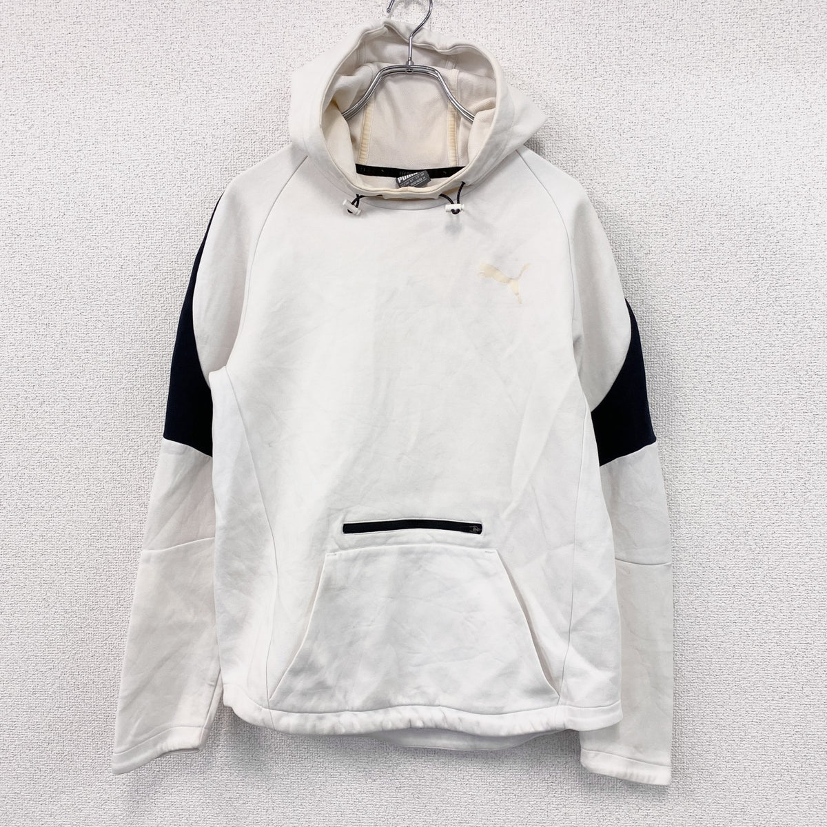 PUMA　プーマ　アノラック　スウェットパーカー/フーディー　白　ホワイト　Mサイズ　古着