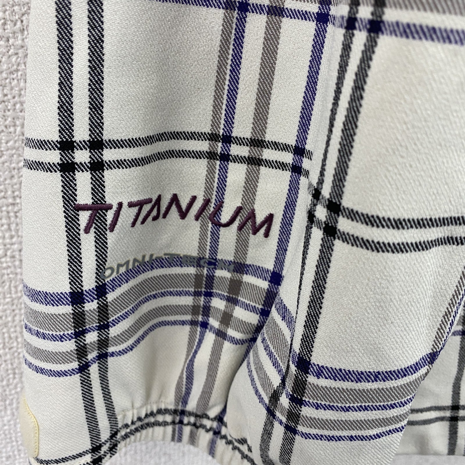 Columbia　コロンビア　TITANIUM　マウンテンパーカー　チェック柄　刺繍ロゴ　比翼仕立て　白　ホワイト　Lサイズ　古着