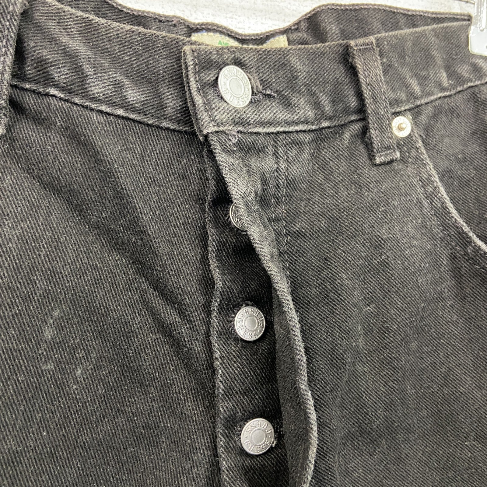 90s　GUESS JEANS　ゲスジーンズ　デニムパンツ/ジーンズ　ボタンフライ　黒　ブラック　W34サイズ　　ヴィンテージ　古着