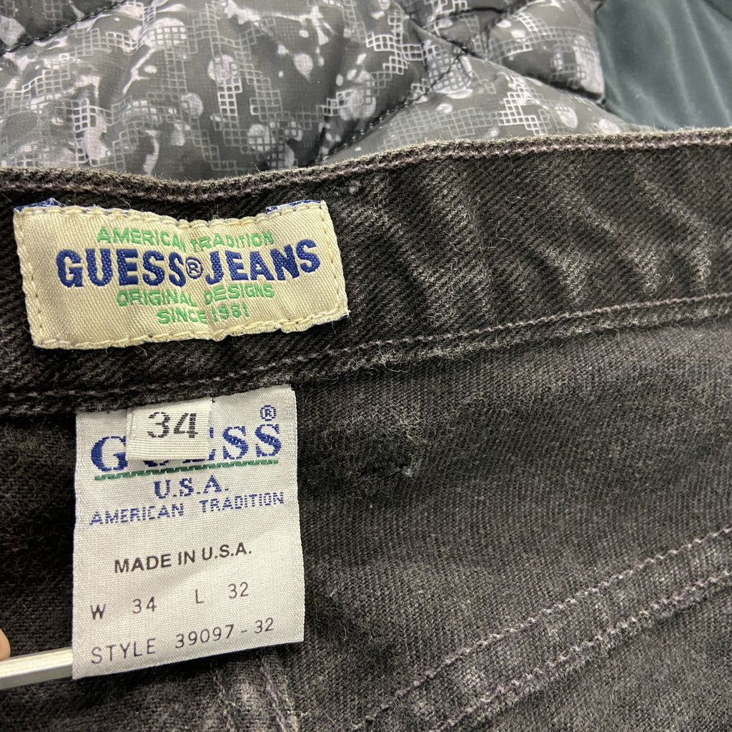 90s　GUESS JEANS　ゲスジーンズ　デニムパンツ/ジーンズ　ボタンフライ　黒　ブラック　W34サイズ　　ヴィンテージ　古着