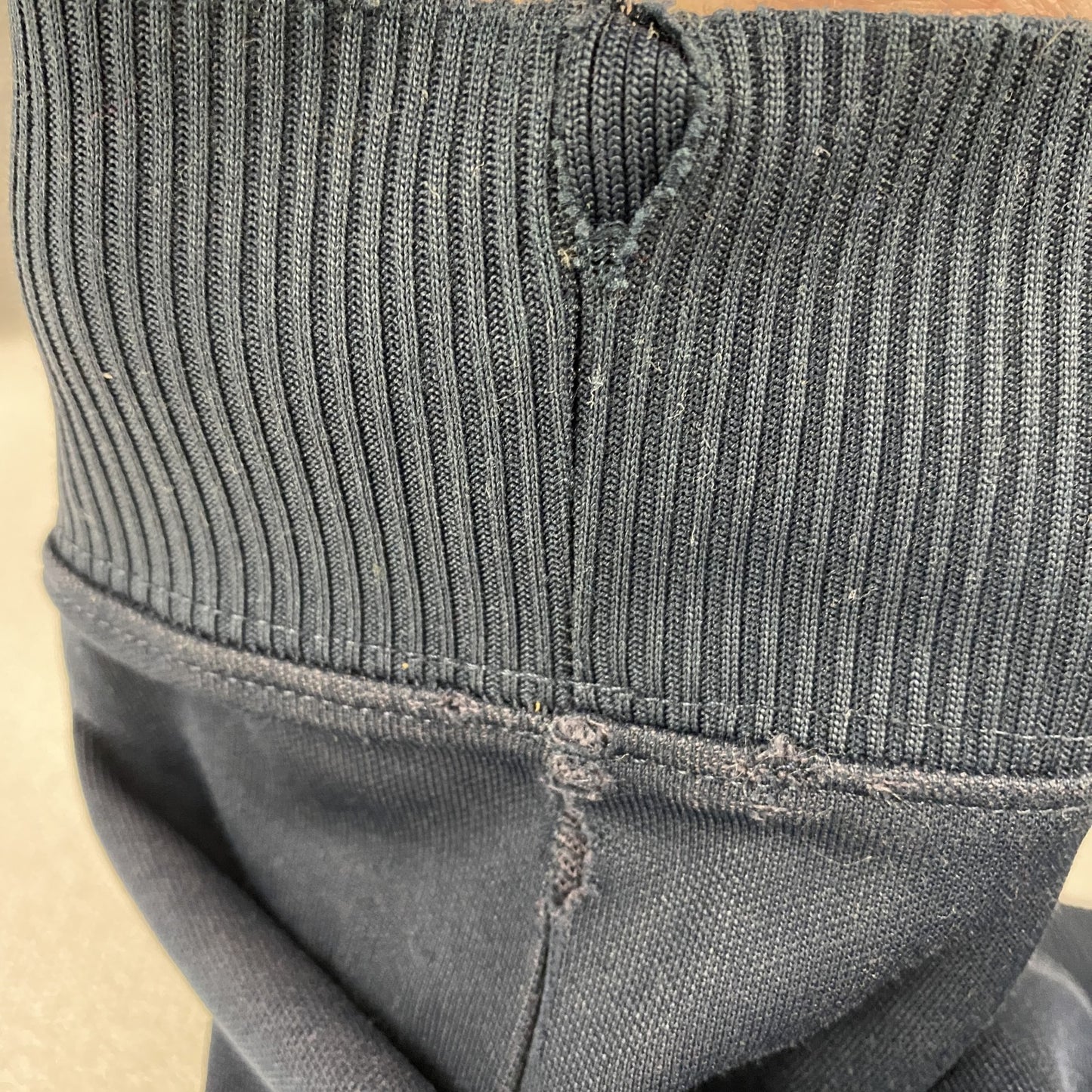 ～00s　Carhartt　カーハート　トラックジャケット/ジャージ　刺繍ロゴ　ヴィンテージ　紺　ネイビー