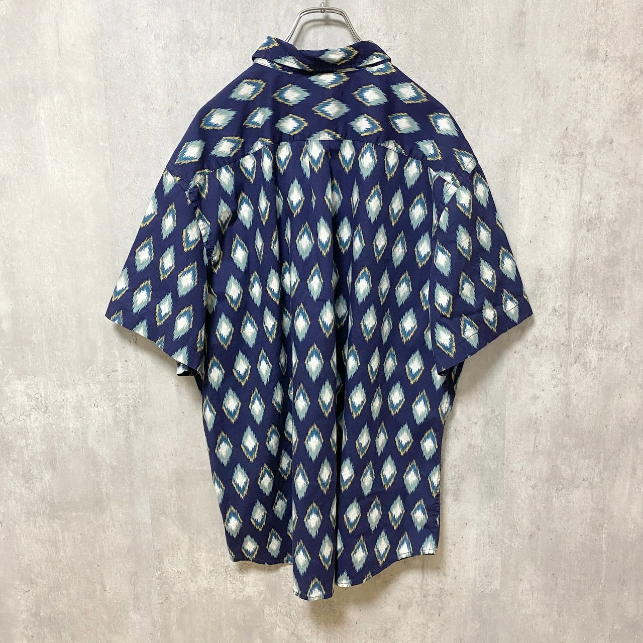 古着 used　OLDNAVY　オールドネイビー　半袖総柄シャツ　ダイヤ柄　ネイビー　春夏服　レトロ　オーバーサイズ　2XLサイズ