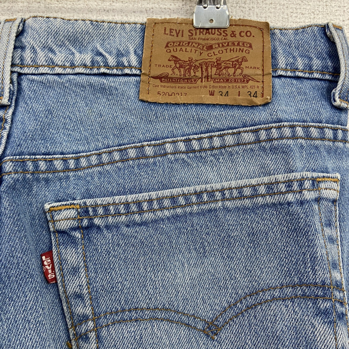 Levi's　リーバイス　520　デニムパンツ/ジーンズ　ジップフライ　インディゴ　W34サイズ　古着