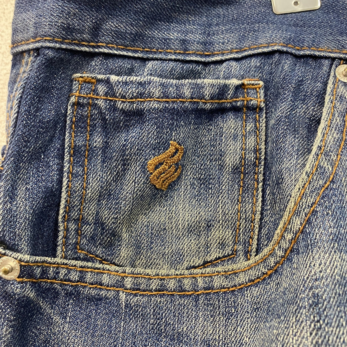 ROCAWEAR　ロカウェア　デニムハーフパンツ/ショートパンツ　縦落ち　鬼ヒゲ　フェード　ワッペン　インディゴ　38サイズ　古着