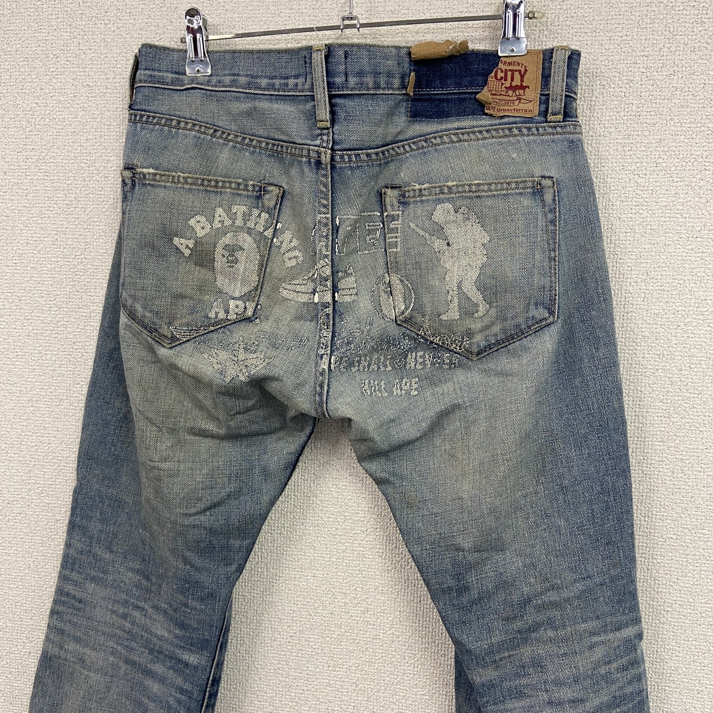 A BATHING AP　アベイシングエイプ　APEE 　デニムパンツ/ジーンズ　ジップフライ　インディゴ