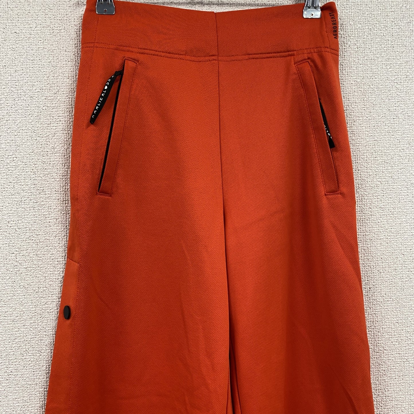 adidas　アディダス　KARLIE KLOSS　カーリー・クロス　ワイドフレアトラックパンツ　オレンジ　XSサイズ