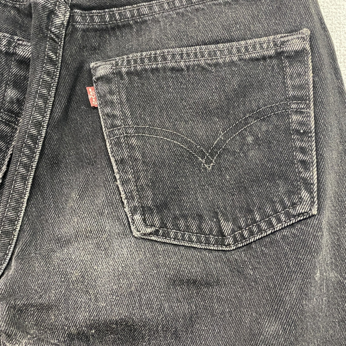 Levi's　リーバイス　501　スキニーブラックデニムパンツ/ジーンズ　ジップフライ　フェード　インディゴ　W27サイズ　古着