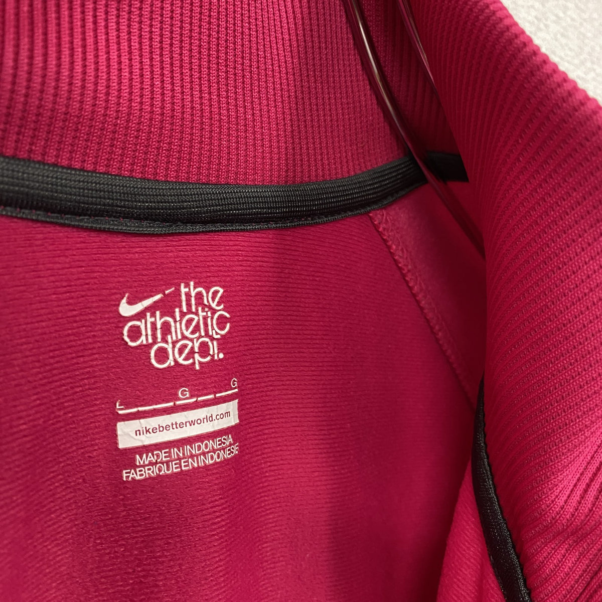 NIKE　ナイキ　トラックジャケット/ジャージ　ショッキングピンク　Lサイズ　古着