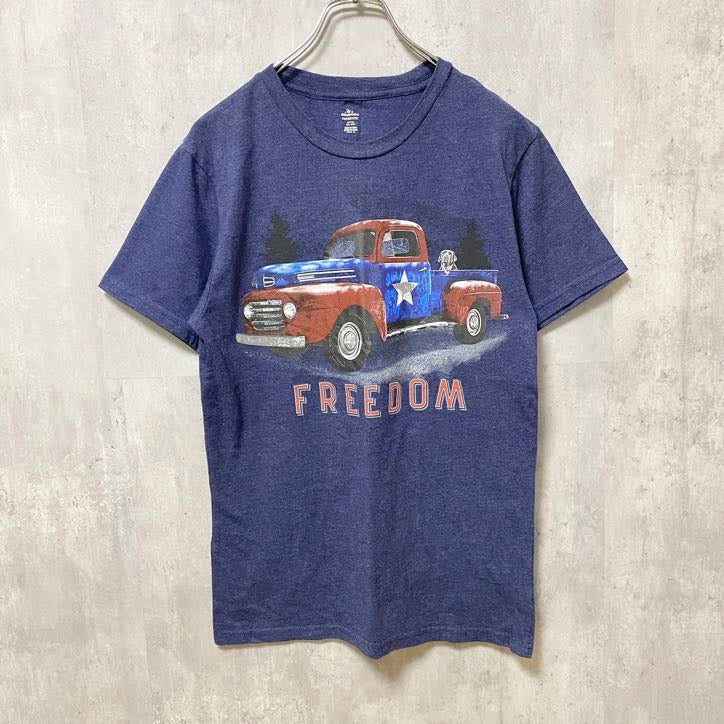 celebrate patriotic　半袖プリントTシャツ　クルーネック　車　FREEDOM　ネイビー　紺　Sサイズ　古着