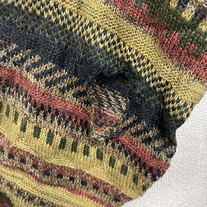 BURTON　アルパカ混アクリルニットセーター　総柄　マルチカラー　Mサイズ　古着