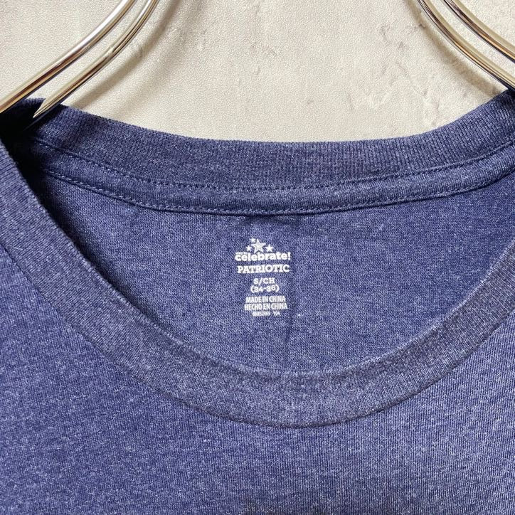 celebrate patriotic　半袖プリントTシャツ　クルーネック　車　FREEDOM　ネイビー　紺　Sサイズ　古着